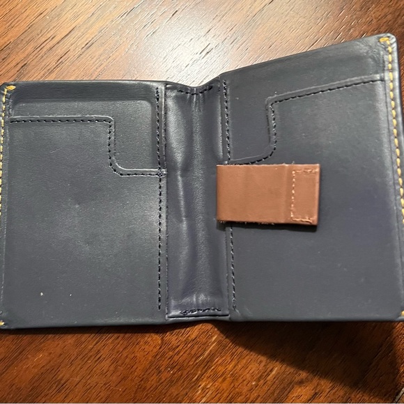 Bellroy Slim Sleeve Wallet - Picture 2 of 3